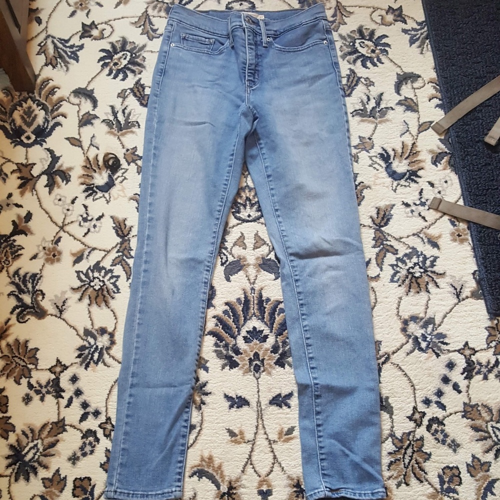 Levi's 311 Shaping Skinny Light Wash
